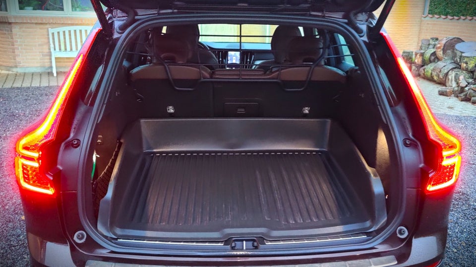 Volvo XC60 2,0 T6 ReCharge Inscription aut. AWD 5d