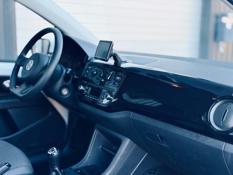 VW Up! 1,0 75 Move Up! BMT 5d