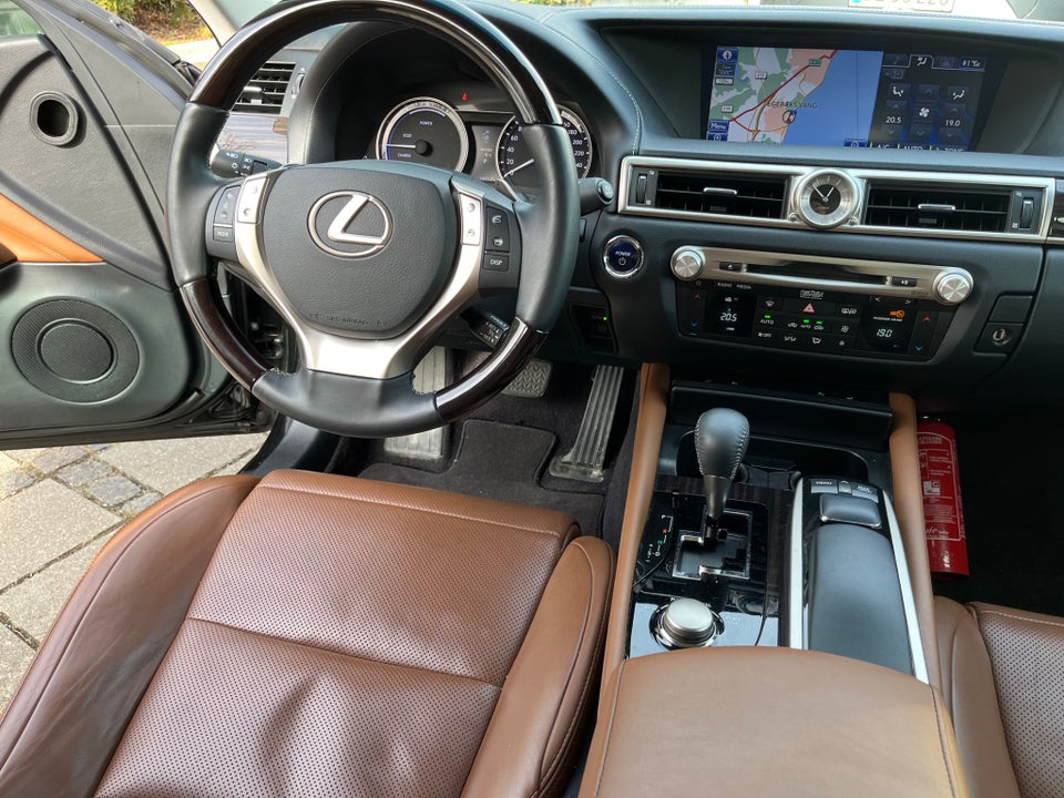 Lexus GS450h 3,5 L2 aut. 4d