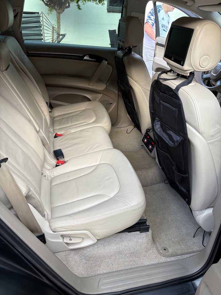 Audi Q7 3,0 TDi quattro Tiptr. 7prs 5d