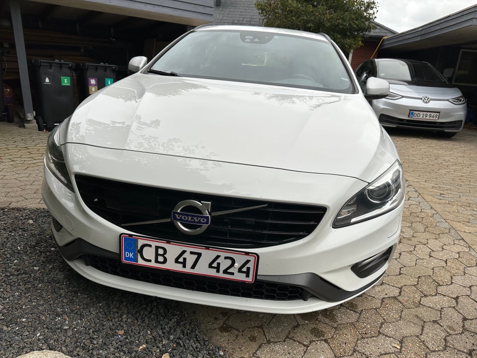 Volvo V60 2,0 D4 190 R-Design aut. 5d