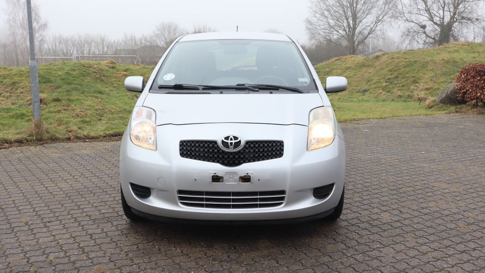 Toyota Yaris 1,3 Luna 5d