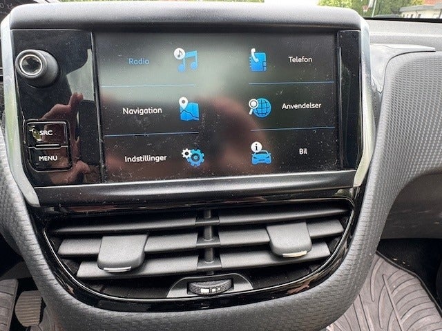 Peugeot 208 1,5 BlueHDi 100 Prestige Sky 5d