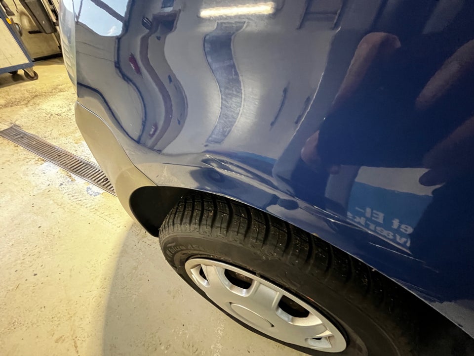 VW Caddy Maxi 1,6 TDi 102 BMT Van 4d