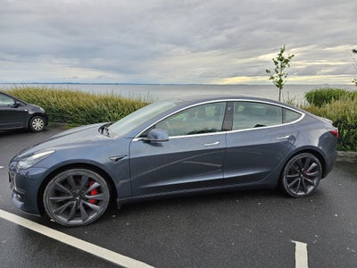 Tesla Model 3  Performance AWD El 4x4 4x4 aut. Automatgear modelår 2020 km 36000 Koksmetal ABS airba