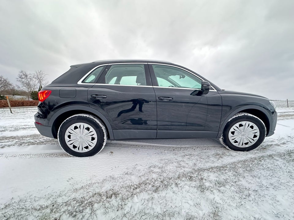 Audi Q3 45 TFSi e Attitude plus S-tr. 5d