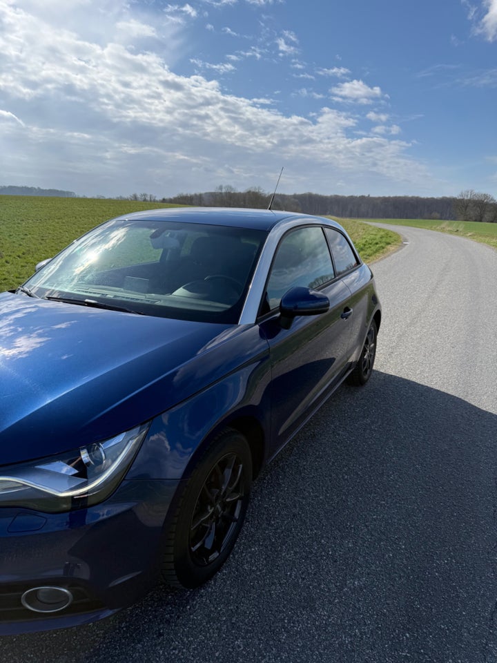 Audi A1 1,4 TFSi 122 Attraction 3d