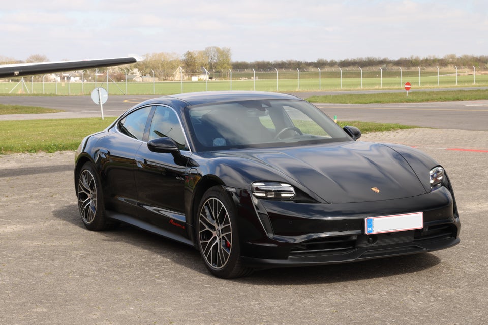 Porsche Taycan 4S 4d