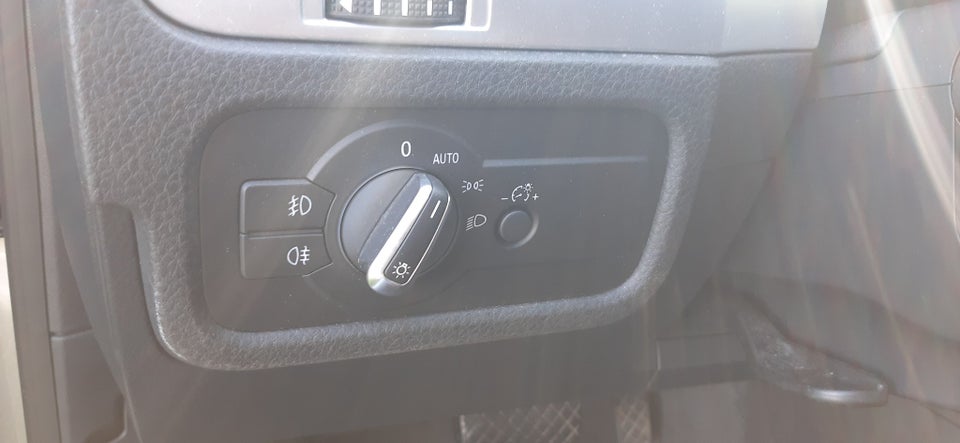 VW Touareg 3,0 V6 TDi 204 Tiptr. 4Motion Van 5d