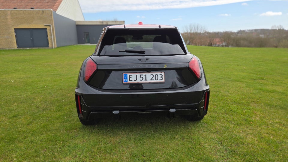 MINI Cooper SE JCW Trim XL 3d