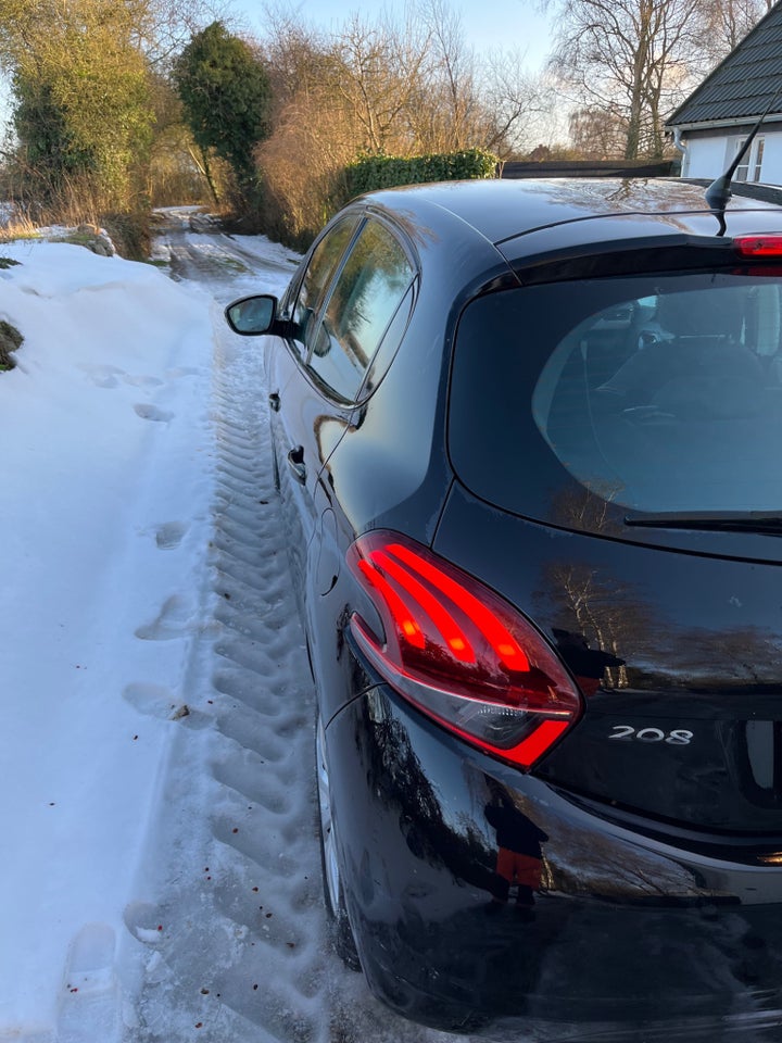 Peugeot 208 1,2 VTi 82 Active 5d