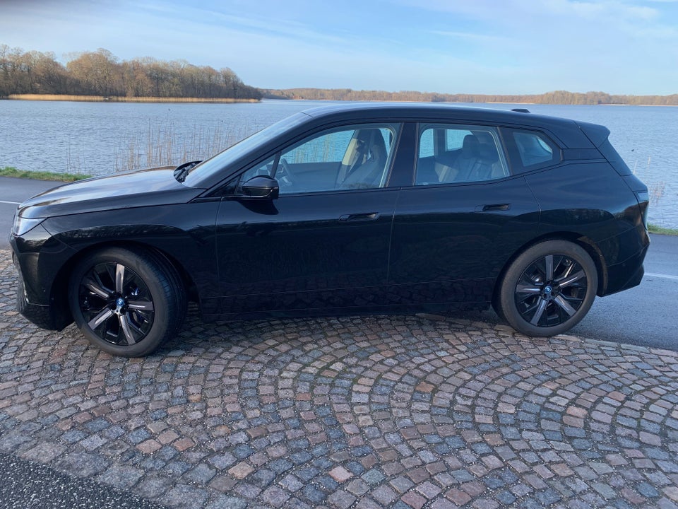 BMW iX xDrive40 Super Charged 5d