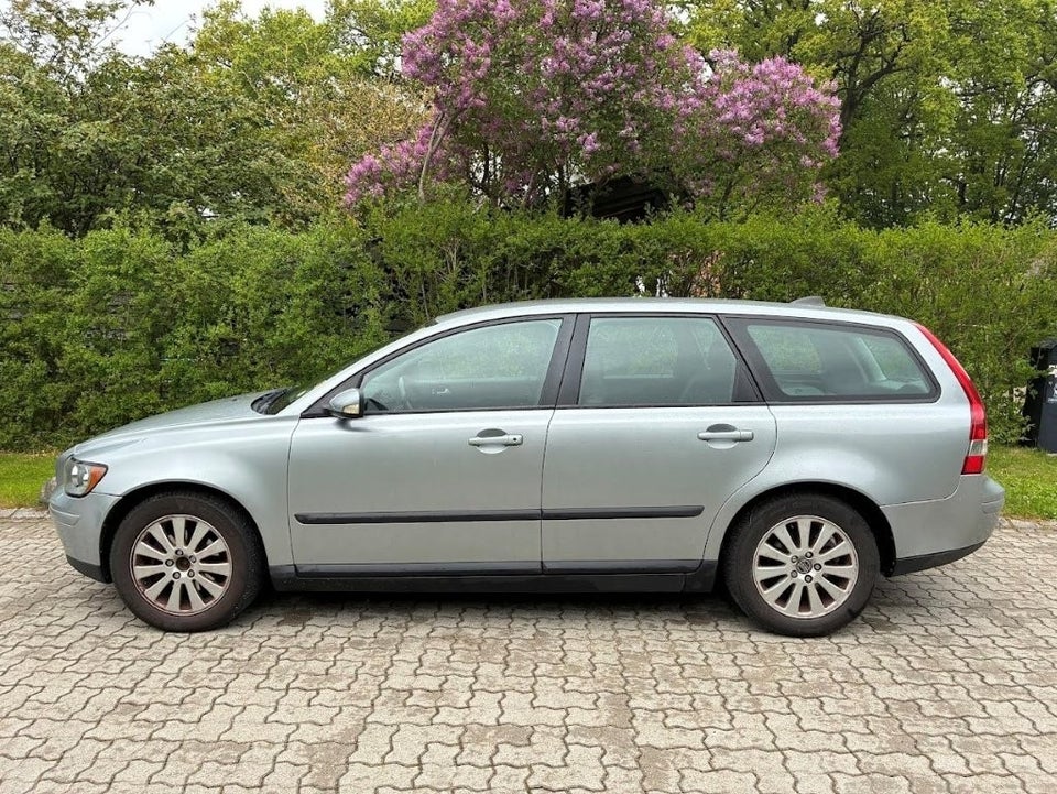 Volvo V50 1,8 Kinetic 5d