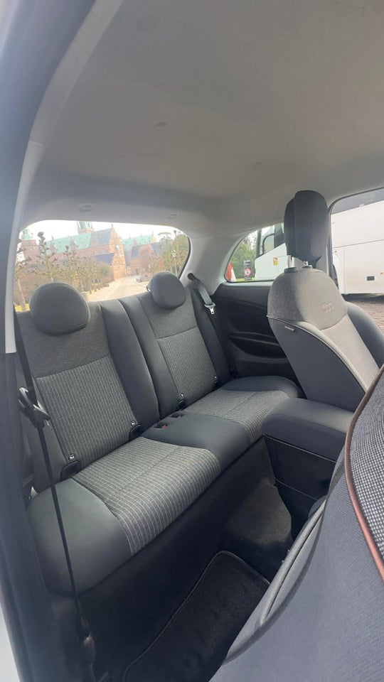 Fiat 500e 42 Icon 3d