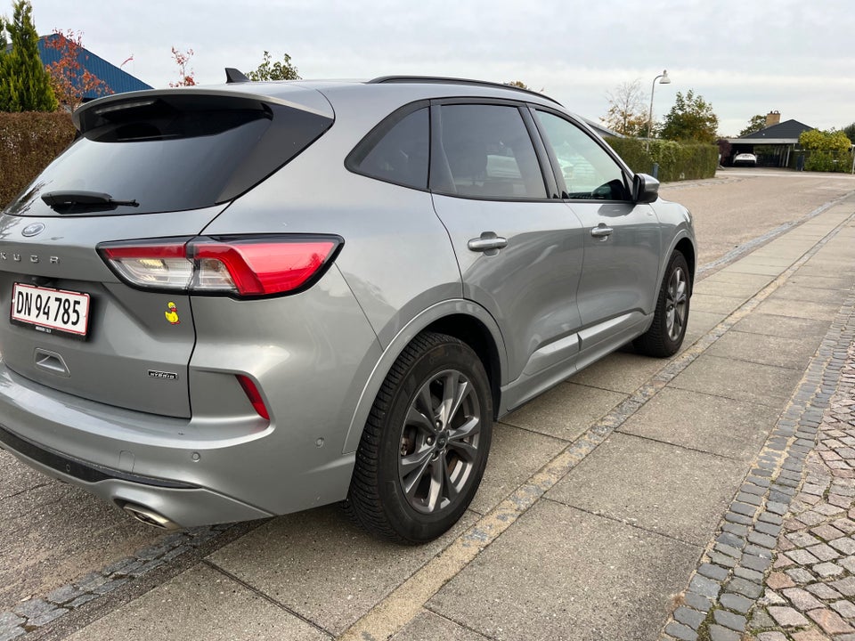 Ford Kuga 2,5 PHEV ST-Line X CVT 5d