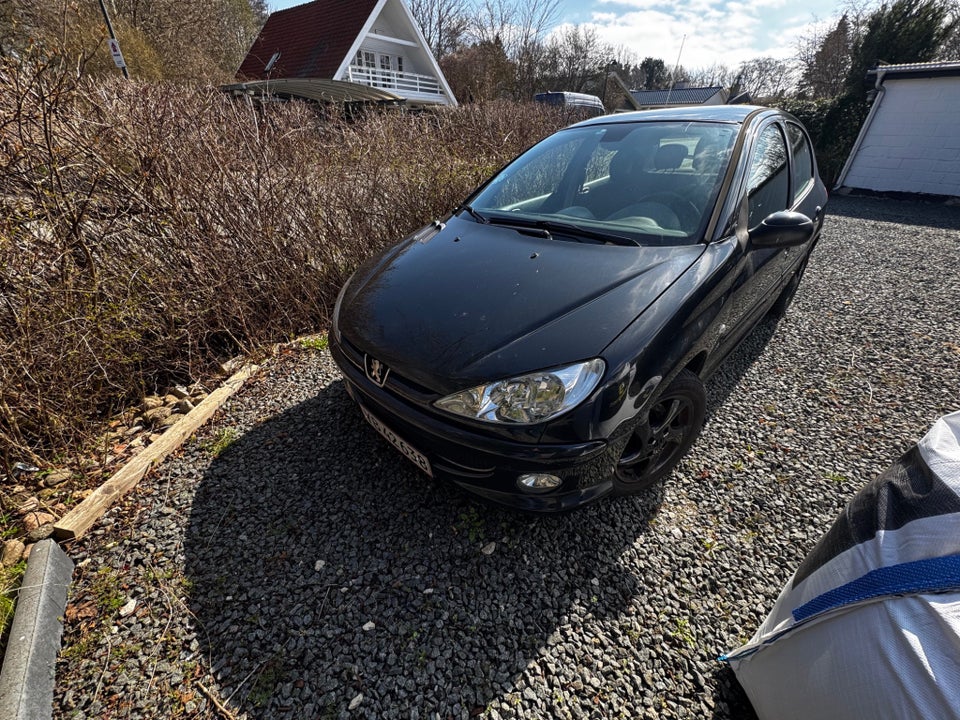 Peugeot 206 1,6 Edition 5d