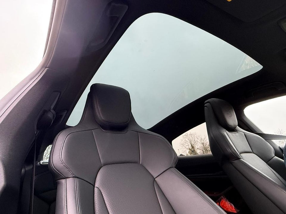 Porsche Taycan 4S 4d