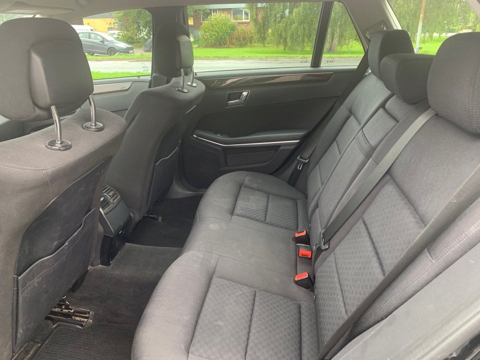 Mercedes E200 2,2 CDi stc. aut. BE 5d