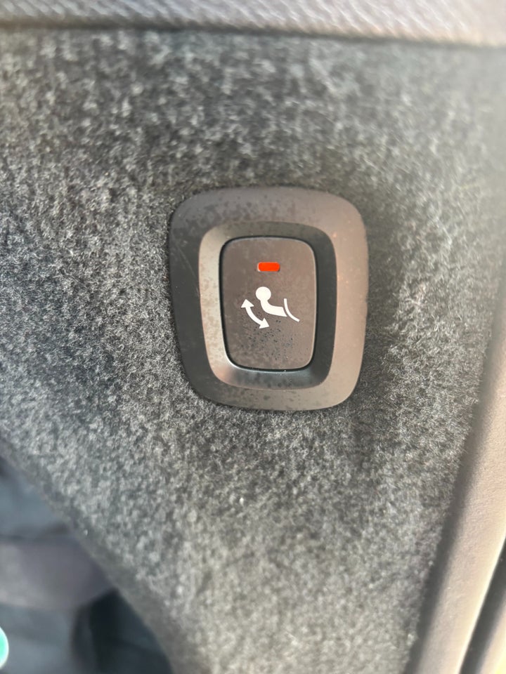 Volvo XC90 2,0 T8 407 Momentum aut. AWD 7prs 5d