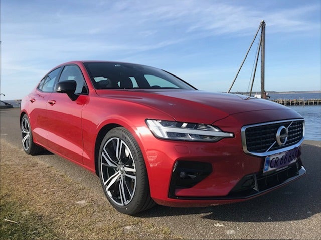 Volvo S60 2,0 T5 250 R-Design aut. AWD 4d