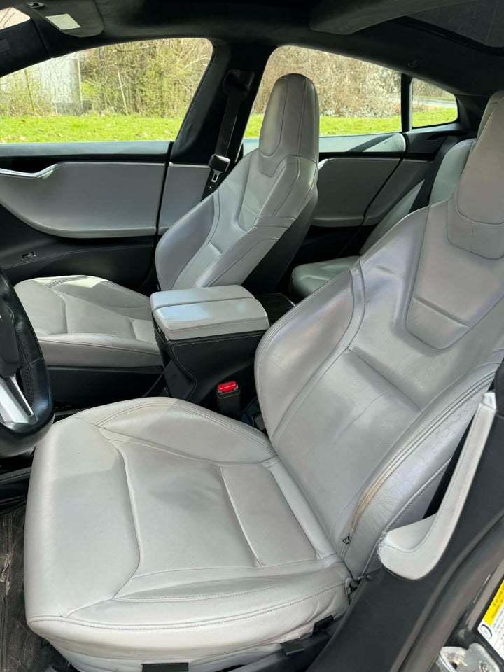 Tesla Model S 90D 5d
