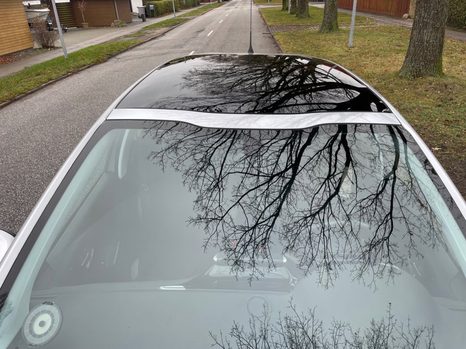 Peugeot 208 1,2 VTi 82 Chili Sky+ 5d