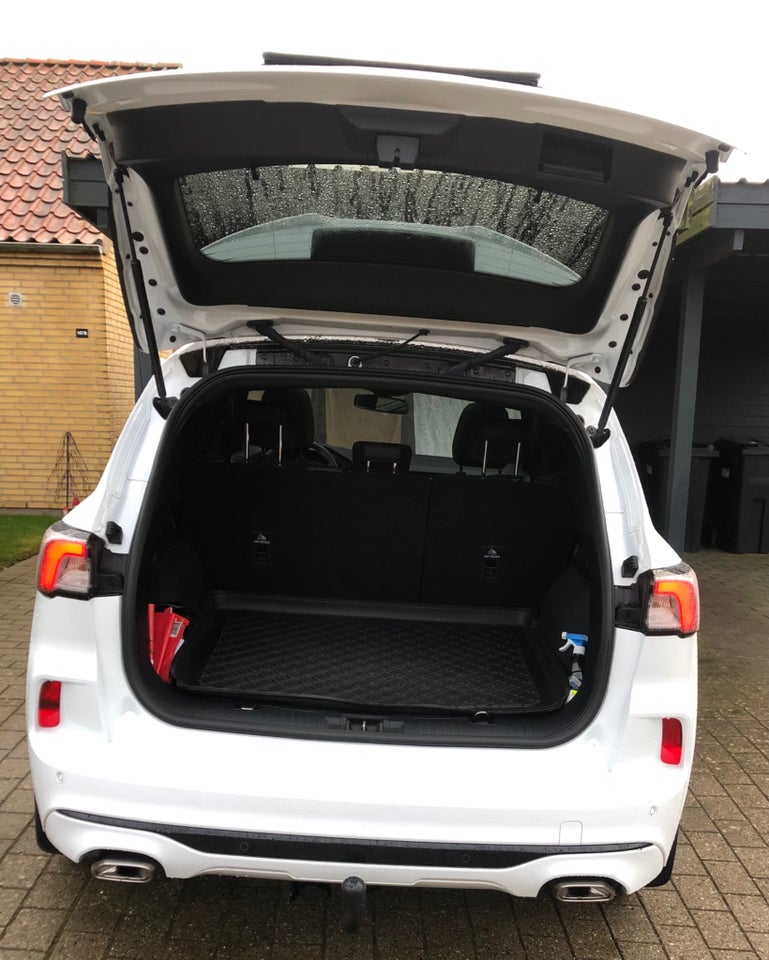 Ford Kuga 2,5 PHEV ST-Line X CVT 5d