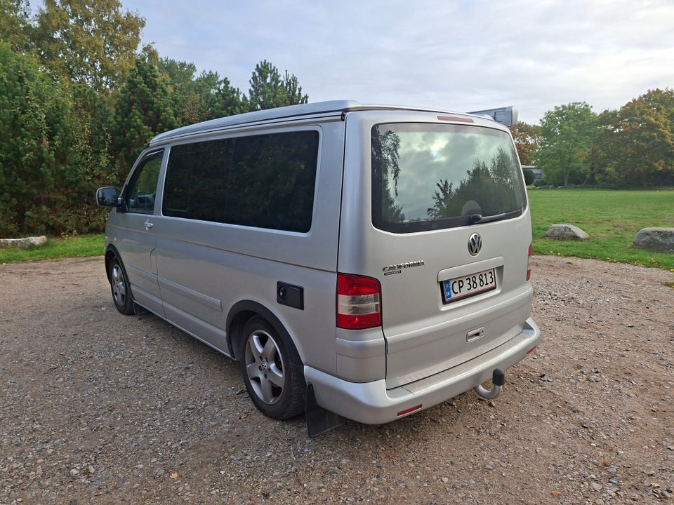 VW California 2,5 TDi 130 Comfortline 4d