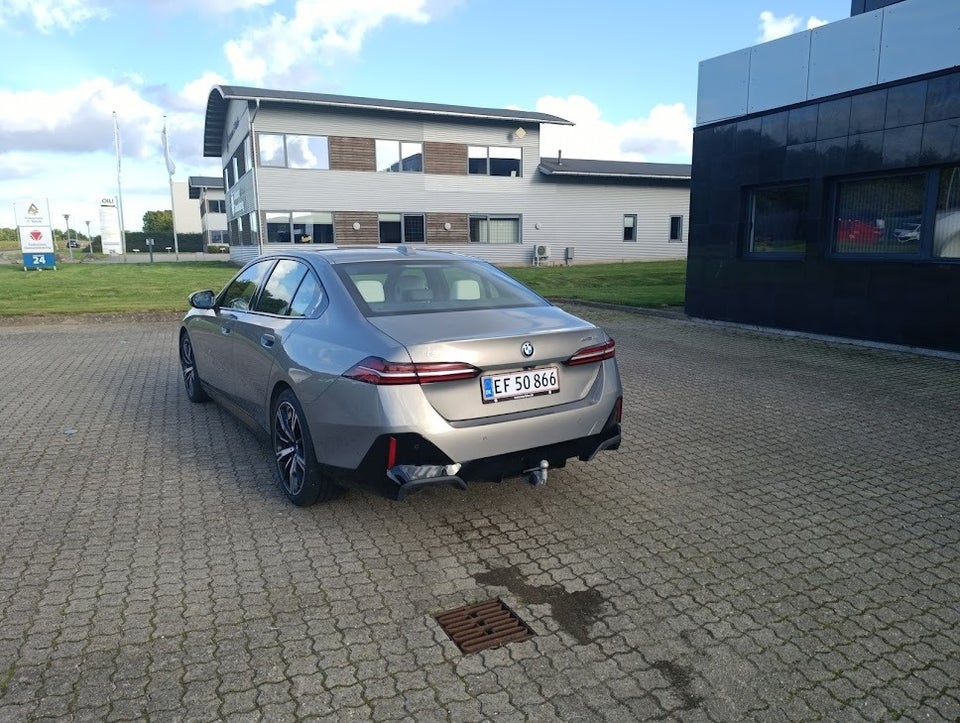 BMW i5 eDrive40 M-Sport Pro 4d