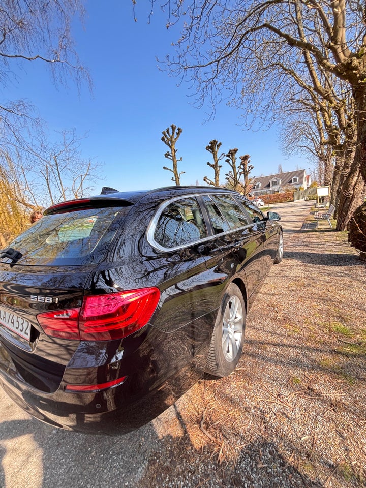 BMW 528i 2,0 Touring aut. 5d