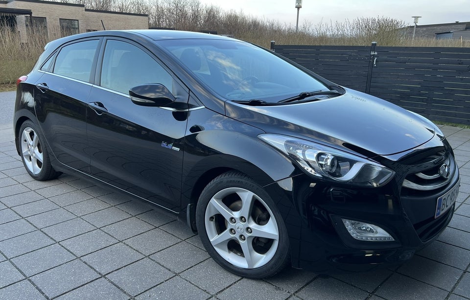 Hyundai i30 1,6 CRDi 110 Style Eco 5d