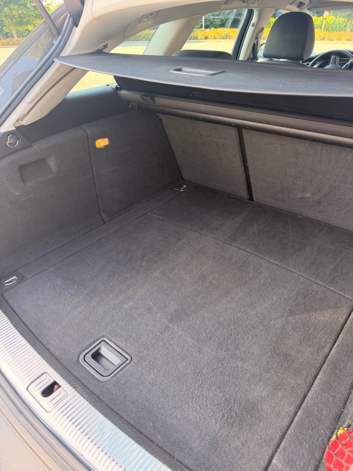 Audi A4 2,0 TDi 150 S-line Avant Multitr. 5d