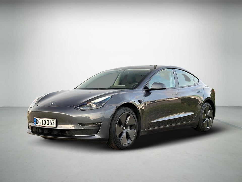 Tesla Model 3 Long Range AWD 4d