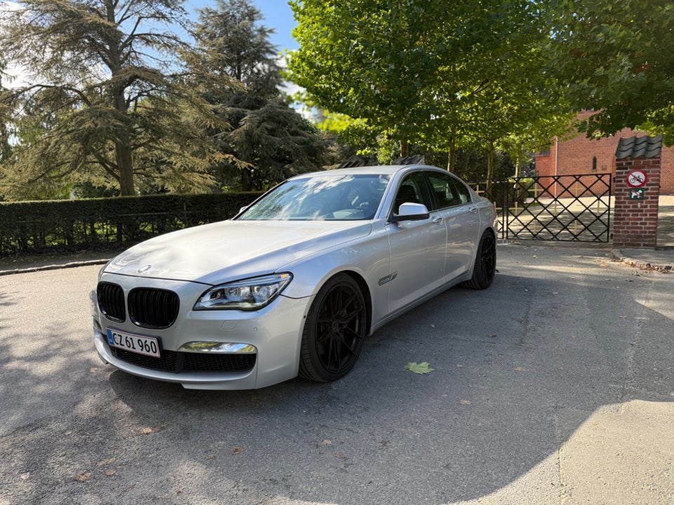 BMW 750i 4,4 aut. 4d