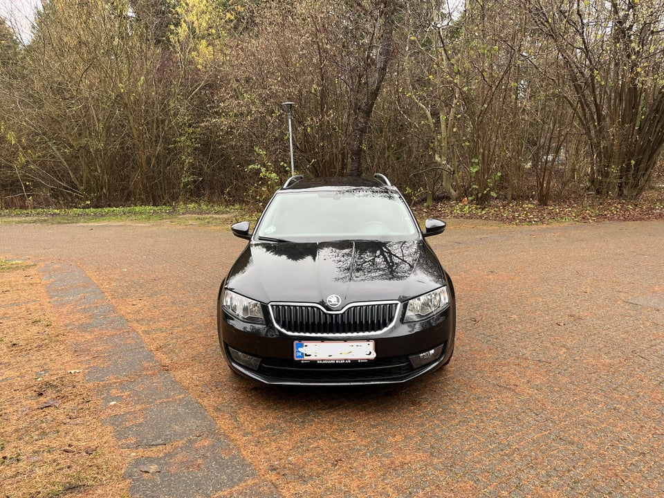 Skoda Octavia 1,2 TSi 110 Tour de France 5d