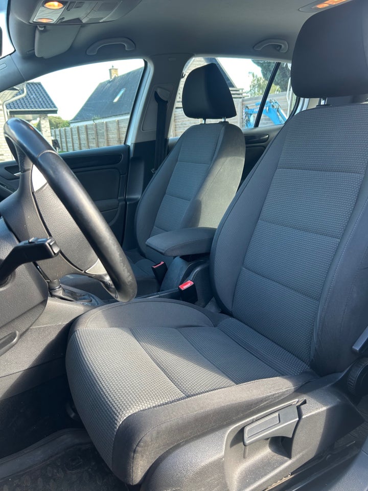 VW Golf VI 1,6 TDi 105 Comfortline DSG BMT 5d