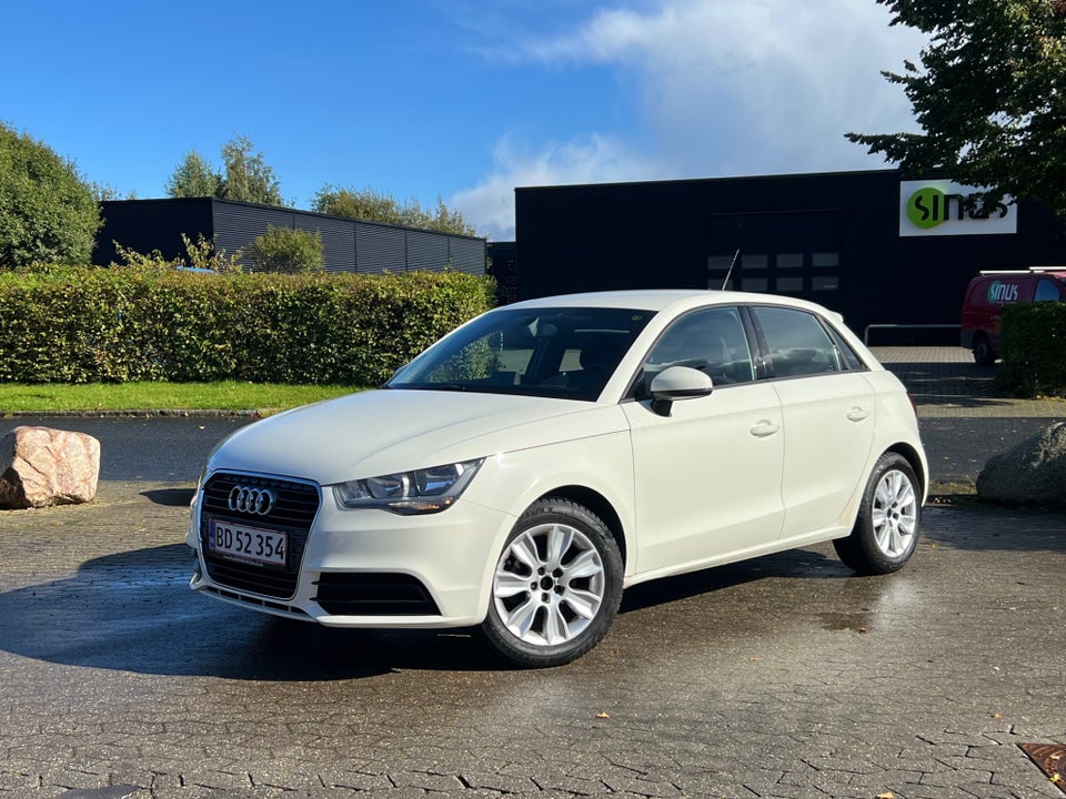 Audi A1 1,6 TDi 90 Ambition Sportback 5d