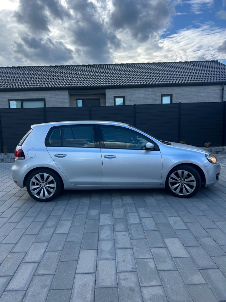 VW Golf VI 1,6 TDi 105 Comfortline DSG BMT 5d