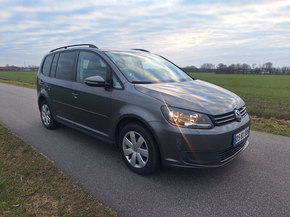 VW Touran 1,6 TDi 105 Comfortline BMT 7prs 5d
