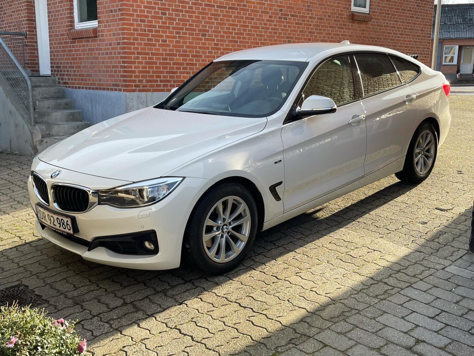 BMW 320d 2,0 Touring Sport Line aut. 5d