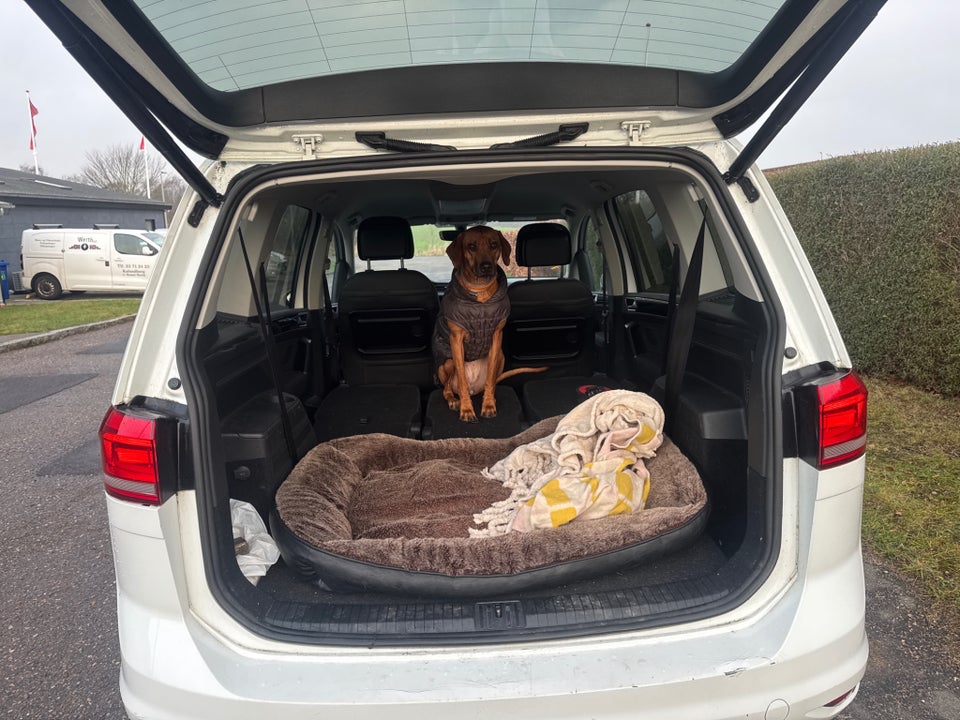 VW Touran 2,0 TDi 190 Highline DSG 7prs 5d