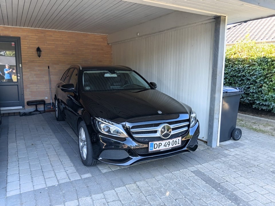 Mercedes C220 d 2,2 Avantgarde stc. aut. 5d