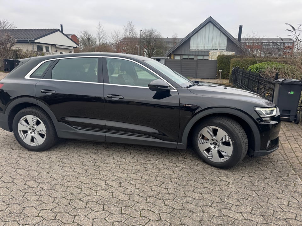 Audi e-tron 50 S-line Prestige quattro 5d