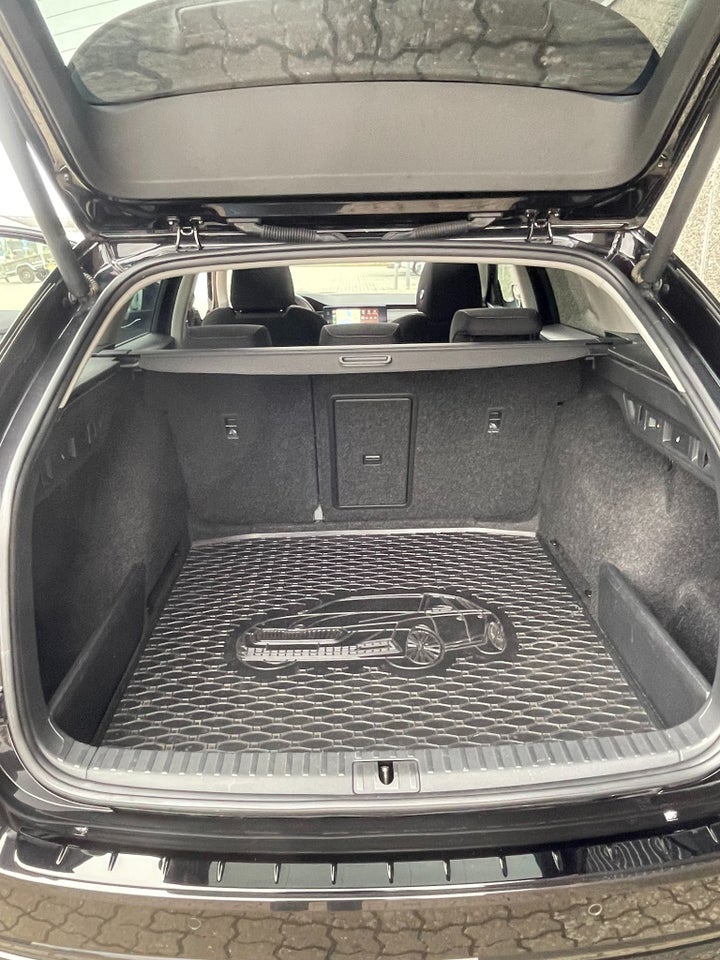 Skoda Octavia 2,0 TDi 150 Business Executive Combi DSG 5d