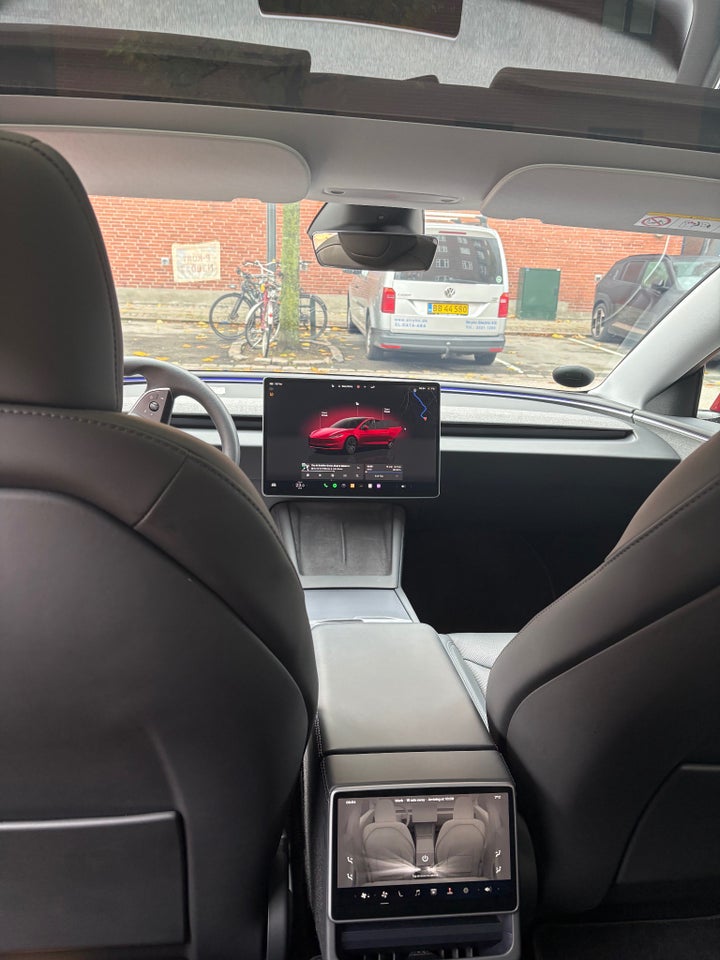 Tesla Model 3 RWD 4d