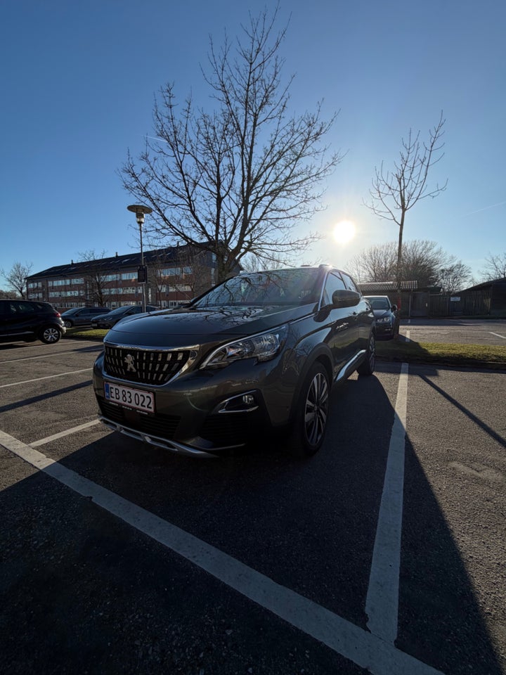 Peugeot 3008 1,2 PureTech 130 Allure 5d