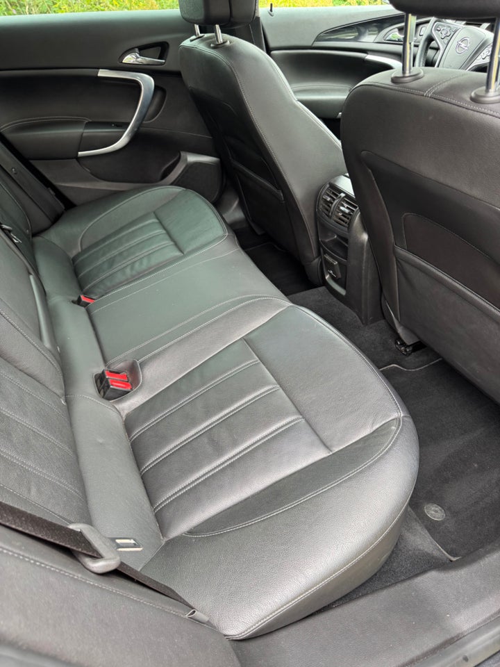 Opel Insignia 2,0 T 250 OPC aut. 4x4 5d