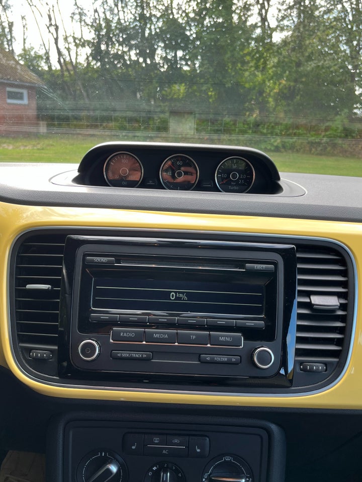 VW The Beetle 1,6 TDi 105 Design 2d
