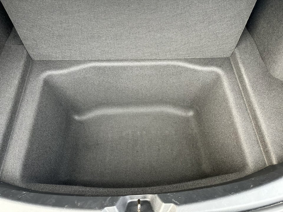 Tesla Model 3 Long Range AWD 4d