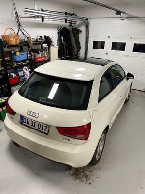 Audi A1 1,4 TFSi 122 Attraction S-tr. 3d